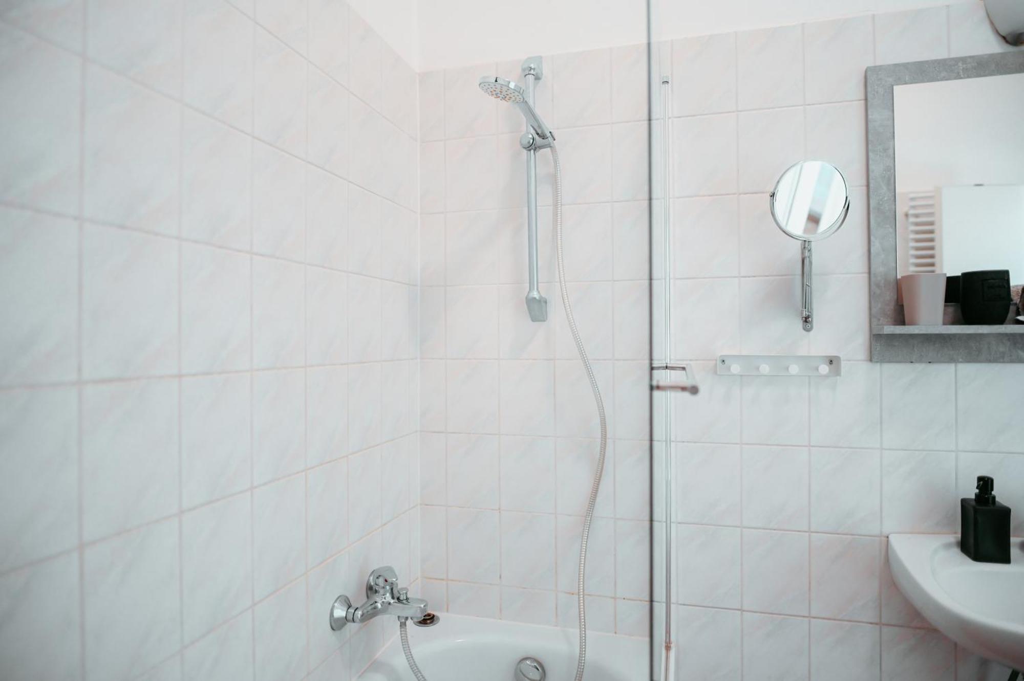 Raimond Apartment Ottakringer Top 10 Vienna Luaran gambar